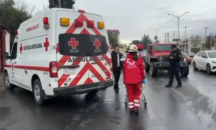 Peatón ebrio es atropellado al cruzar el bulevar Venustiano Carranza