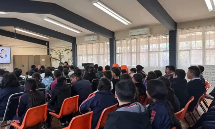 Promueven pláticas de prevención y atención contra la violencia en Saltillo