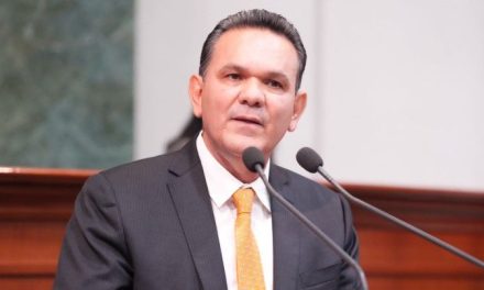Diputado Sergio Torres de MC continúa grave tras atentado en Culiacán