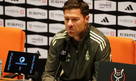 El Real Madrid destituye a Xabi Alonso tras derrota ante el Barcelona