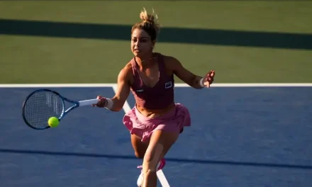 Zarazúa se despide del singles en Australia pero continúa en dobles rumbo a la segunda ronda