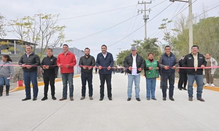 Carlos Villarreal fortalece el desarrollo urbano de Monclova