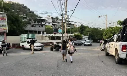 Terror en zona escolar de Acapulco: Ataque armado deja un muerto y dos estudiantes heridas