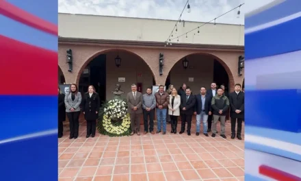 Arteaga conmemora legado constitucional