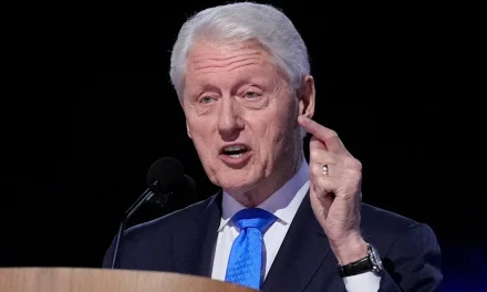 ‘No vi nada y no hice nada malo’: Bill Clinton testifica ante el Congreso sobre el caso Epstein