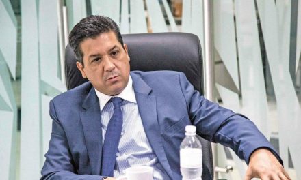 Corte valida orden de captura contra Cabeza de Vaca por delincuencia organizada