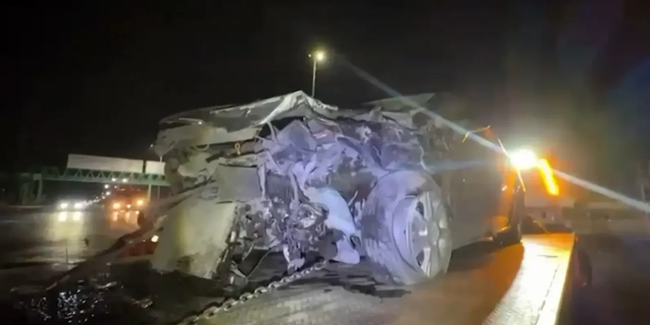 Confusión en semáforo provoca choque frontal en Saltillo