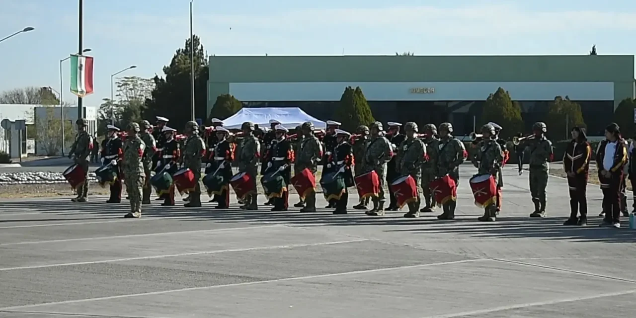 Conmemoran los aniversarios del Ejército Mexicano y la Fuerza Aérea en Monclova