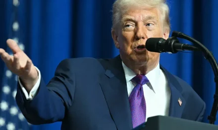 Donald Trump ya planea un ataque a Irán en caso de fracasar en la cumbre nuclear de Ginebra