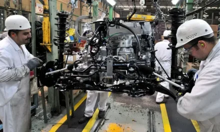 Desempleo en México baja a 2.5% al cierre de 2025, con brechas regionales y de género persistentes
