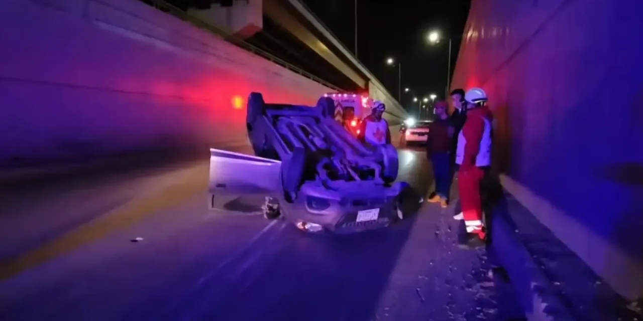 Una falla mecánica hizo que volcara en Saltillo