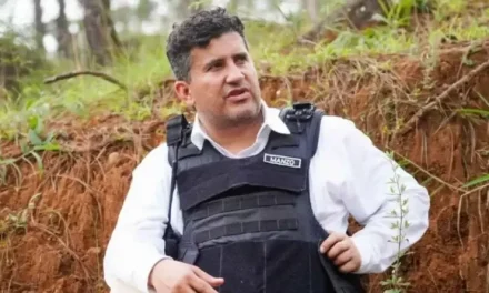Sheinbaum pide no politizar el asesinato de Carlos Manzo y respalda investigación