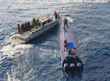 Marina intercepta narco-semisumergible con 4 toneladas de droga en Colima