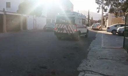 Misteriosa volcadura deja a joven gravemente herido en Parras