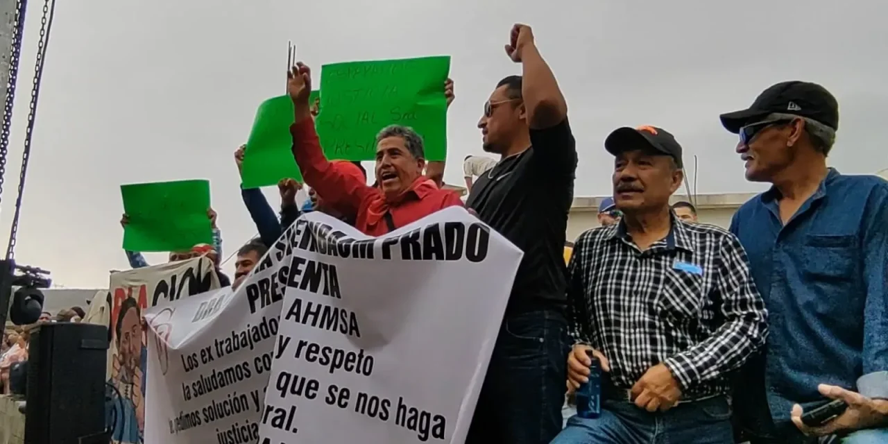Extrabajadores de AHMSA ligados a Morena boicotean evento de la presidenta Sheinbaum