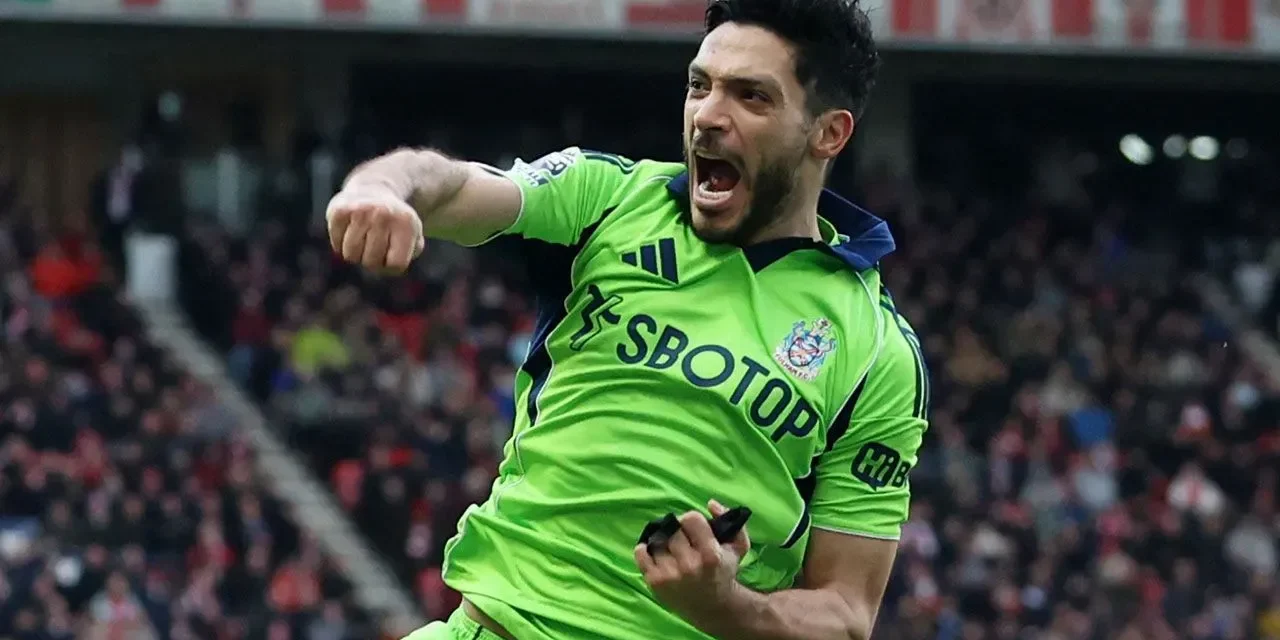 Raúl Jiménez consigue doblete y mantiene su perfección desde los once pasos