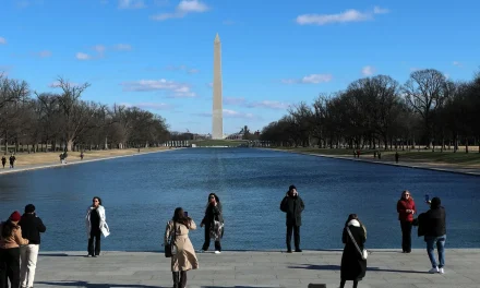 El ‘Efecto Trump’ golpea al turismo: EE. UU. pierde 11 millones de visitantes y 50 mil mdd