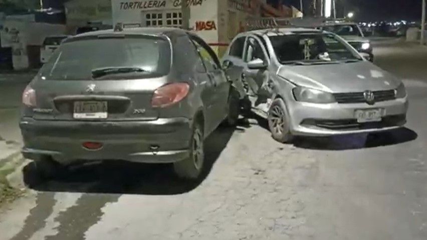 Saltillo: Ebrio condujo en contra hasta chocar