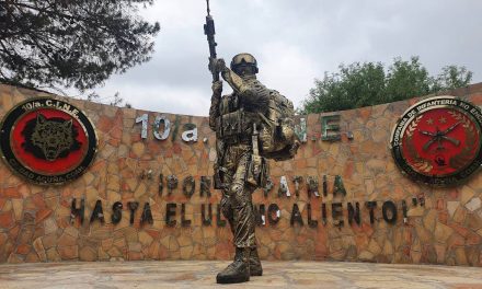 Dan la bienvenida a jóvenes del Servicio Militar