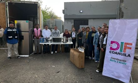 Maestros agradecen de Acuña apoyo del DIF Coahuila