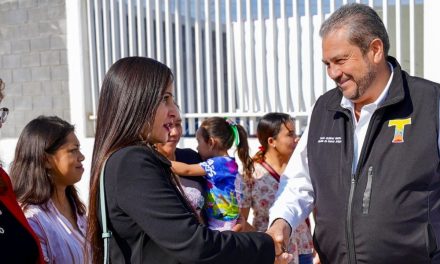 Manolo Jiménez y Tomás Gutiérrez fortalecen la educación