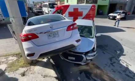 Adulta mayor lesionada tras accidente en la colonia Vista Hermosa