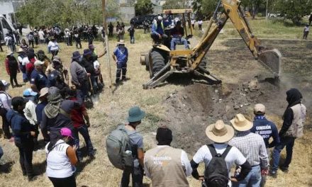 Guadalajara se prepara para el Mundial 2026 mientras fosas clandestinas rodean el Estadio Akron