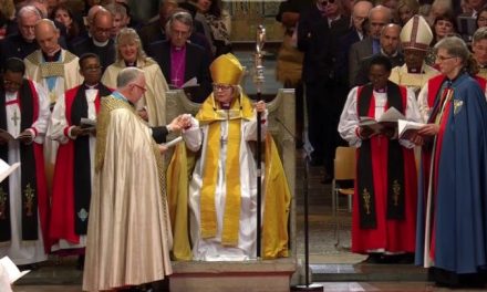 Ella es Sarah Mullally, la primera mujer que liderará la Iglesia anglicana