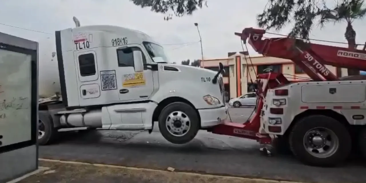 Aseguran pipa con 45 mil litros de gas LP. en la Monterrey–Saltillo