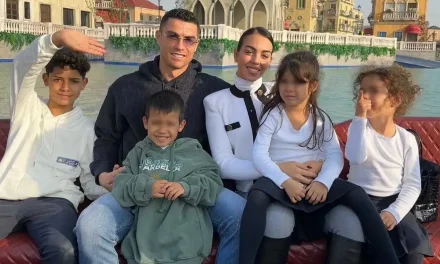 Cristiano Ronaldo abandona Arabia Saudita en avión privado tras bombardeos