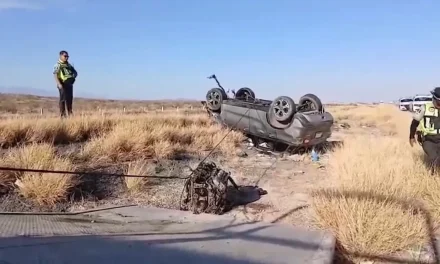 Doctor se convierte en paciente… se salva de milagro tras brutal volcadura en la Saltillo-Torreón