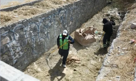 Embellece el alcalde Javier Díaz plaza pública en El Toreo