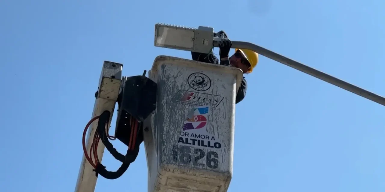 Entre 48 y 72 horas se reparan luminarias en Saltillo