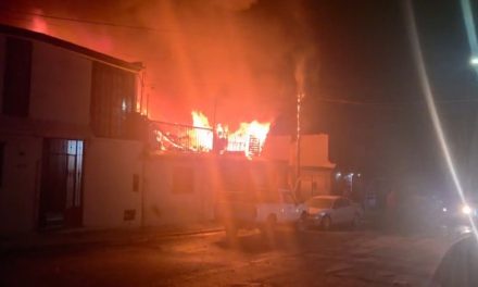 Incendio en vivienda moviliza a cuerpos de emergencia en la colonia Ignacio Zaragoza