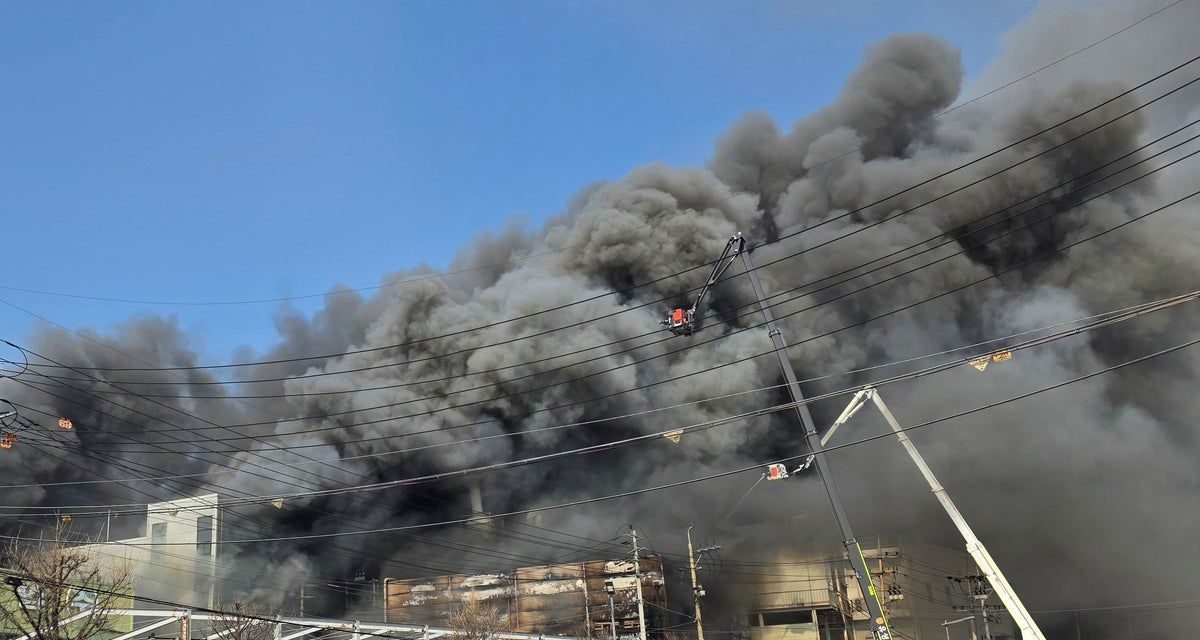 Incendio y colapso en planta de autopartes deja decenas de heridos en Corea del Sur