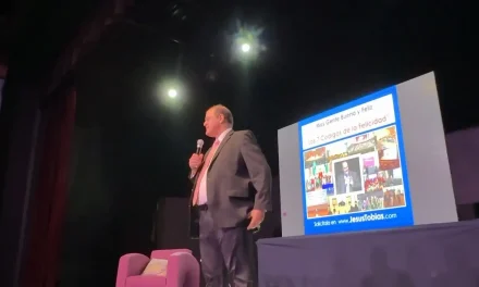 Ofrecen a mujeres de Ramos conferencia sobre ‘ Los siete códigos de la felicidad’
