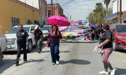 Marchan mujeres de la Unta En el marco del 8M