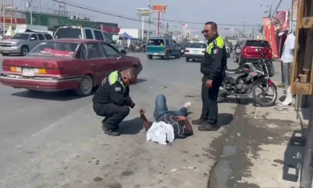 Motociclista cae tras mala maniobra y el presunto afectado se da a la fuga