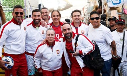 ¿Fueron por licuachelas? Leyendas de Portugal se pasean por Tepito