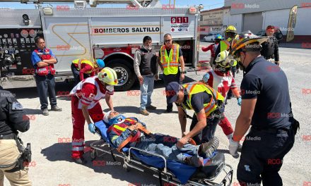 Trabajador resulta lesionado tras caída de más de cuatro metros en Saltillo