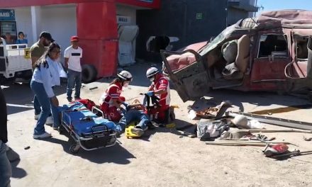 Vuelca joven y termina lesionado en Saltillo