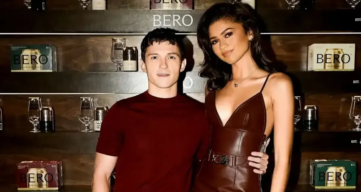 Anillo de Zendaya en desfile de París desata rumores de boda con Tom Holland