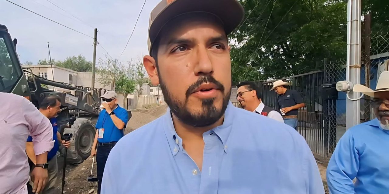 Acuña alista llegada de vuelos comerciales