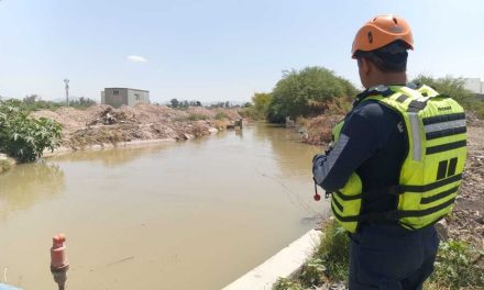 Protección Civil atiende reportes de jóvenes introduciéndose a los canales de riego
