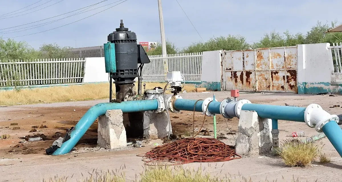 Restablecen servicio de agua en oriente de Torreón
