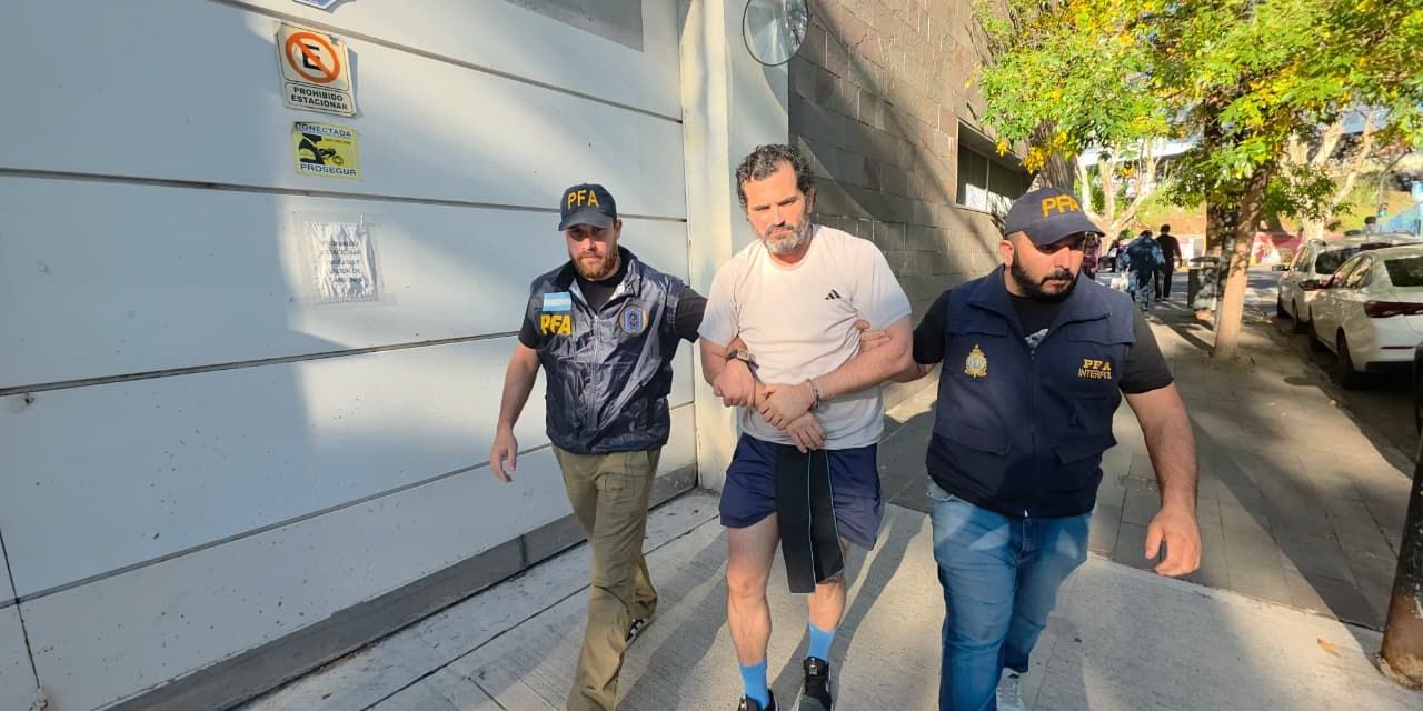 Contralmirante dice que reportó red de huachicol fiscal a su tío Rafael Ojeda