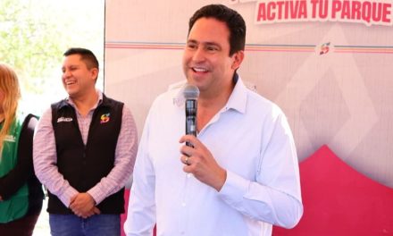 Javier Díaz continúa con entregas y arranques de obras en todo Saltillo
