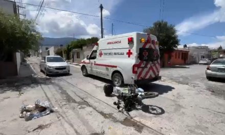 Accidente por falta de señalización deja dos lesionados leves en Saltillo