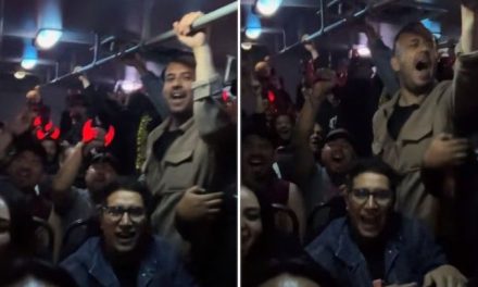 Fanáticos de AC/DC viralizan transporte público en CDMX tras concierto