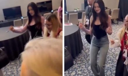 Video:  Anne Hathaway saca los prohibidos y baila ‘Cómo te voy a olvidar’ de Los Ángeles Azules